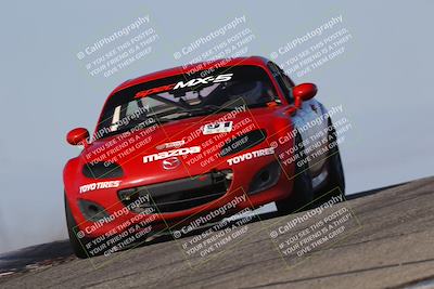 media/Oct-26-2025-CalClub SCCA (Sun) [[8ce1e69566]]/Group 5/Grapevine/